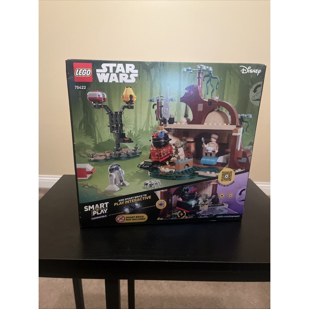 LEGO STAR WARS 75422 Yodas Hut and Jedi Training - Picture 3 of 5